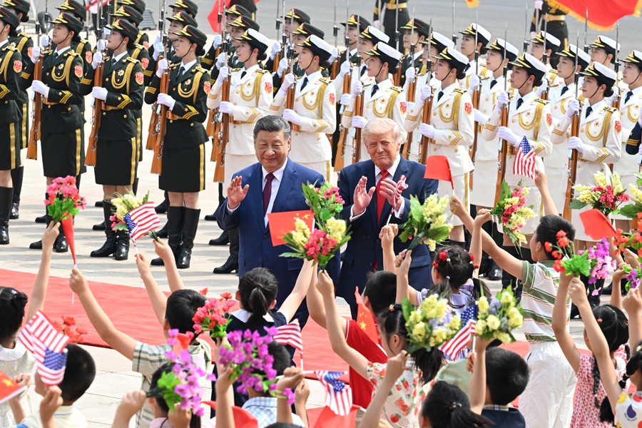 习近平同美国总统特朗普举行会谈